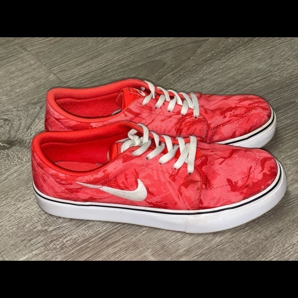 Nike Sb Satire Skateboarding